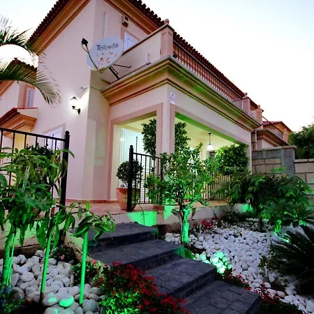 Large Villa With Pool In Madronal De Fanabe Villa *