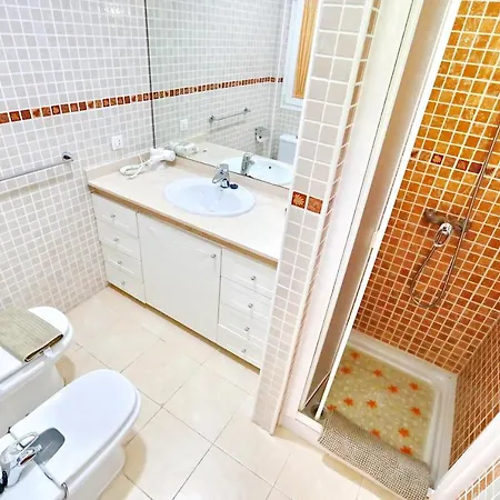Large villa with pool in Madroñal de Fañabé