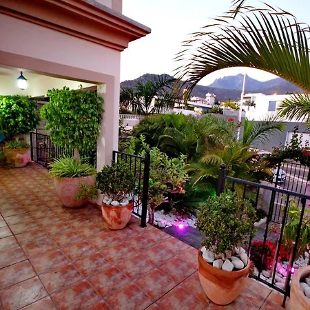 Large villa with pool in Madroñal de Fañabé * Costa Adeje (Tenerife)
