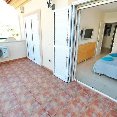 Large Villa With Pool In Madronal De Fanabe 阿德耶
