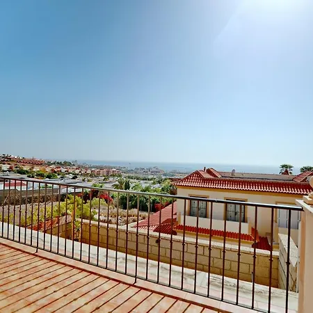 别墅 Large Villa With Pool In Madronal De Fanabe *